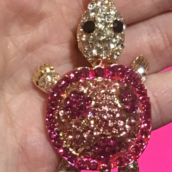 SOLD OUT! Tortoise Rhinestone/crystal Keychain - Picture 7 of 8